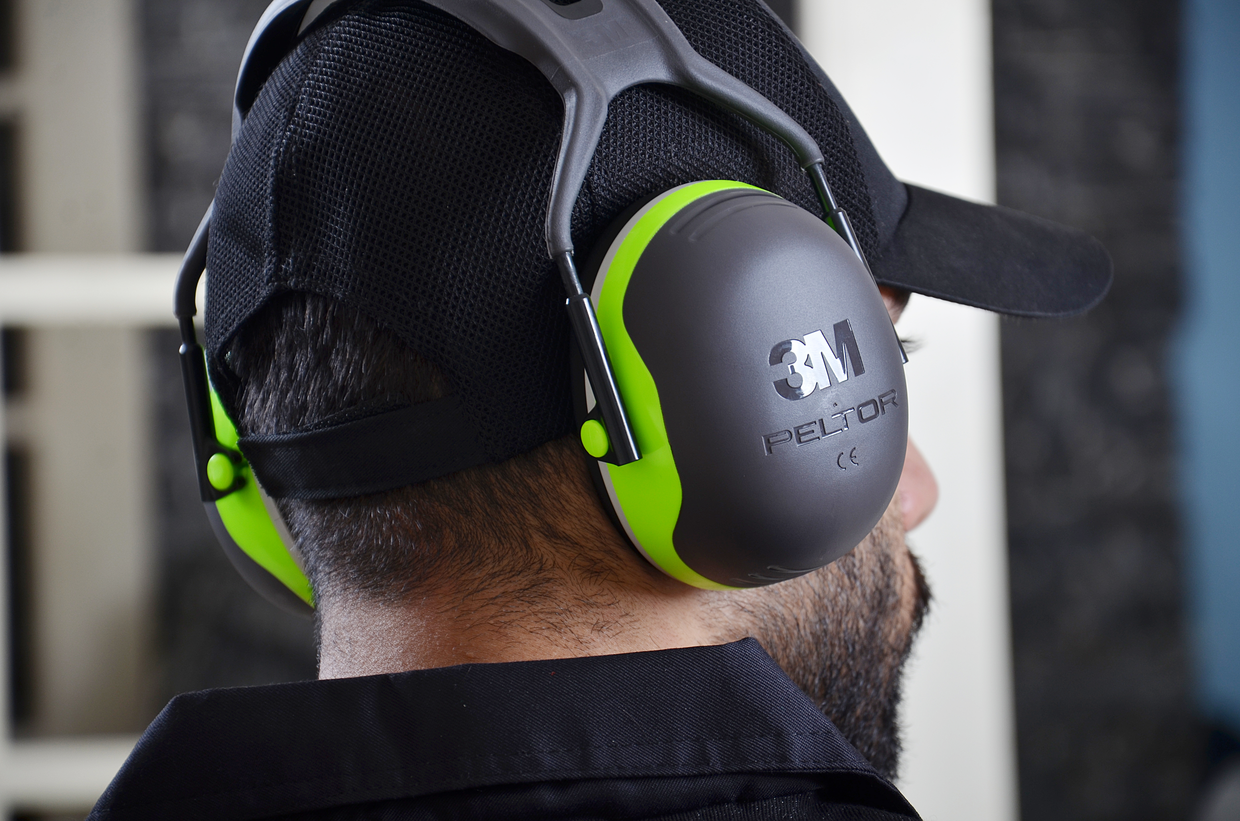 تفاوت گوشی ایمنی روی گوش و گوشی ایمنی داخل گوش